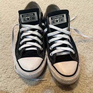 Black converse. Size 8